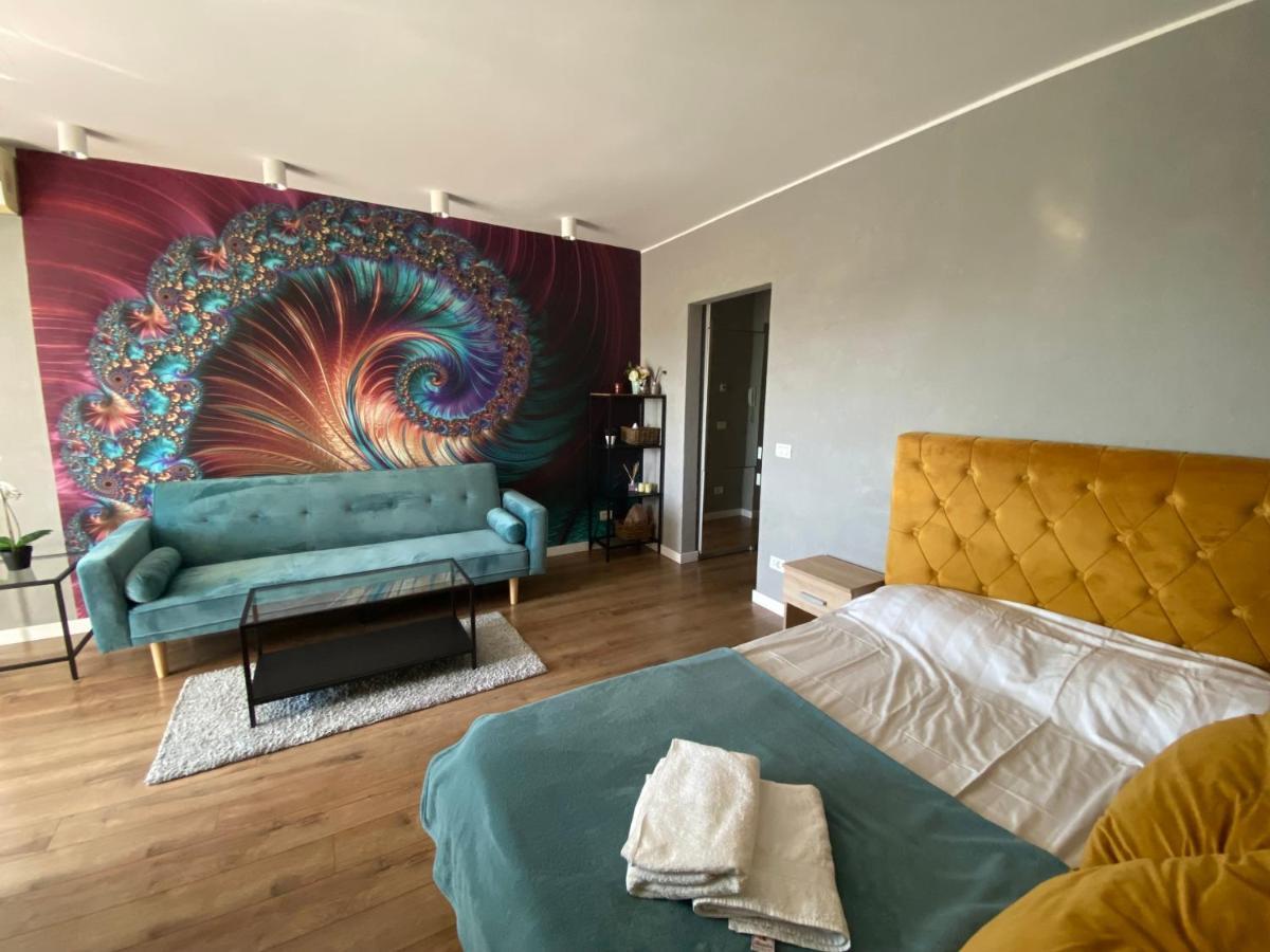 National Park Boutique Studio Бухарест Экстерьер фото